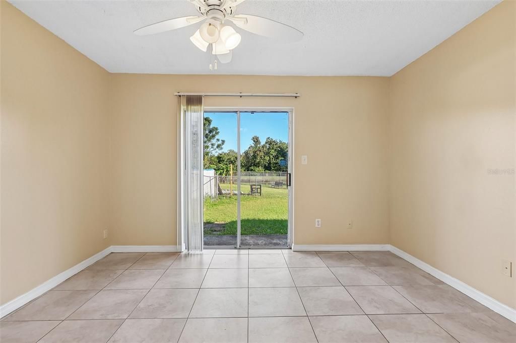 En Venta: $290,000 (3 camas, 2 baños, 1047 Pies cuadrados)