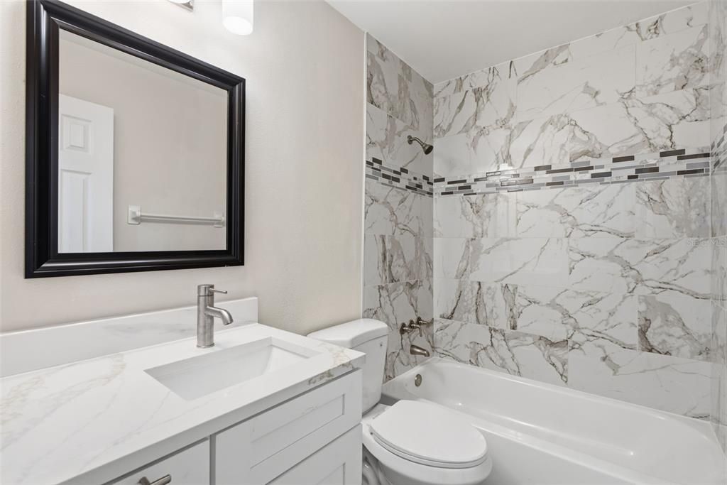 待售: $505,000 (3 贝兹, 1 浴室, 1065 平方英尺)