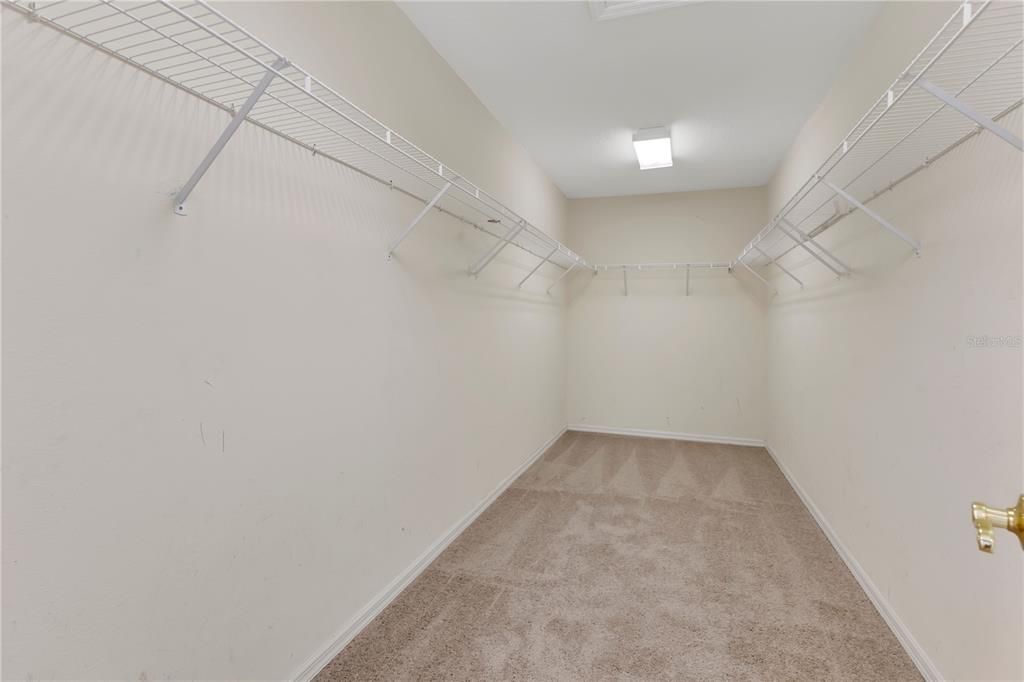 En Venta: $519,900 (4 camas, 3 baños, 3447 Pies cuadrados)