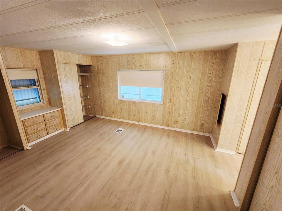 En Venta: $164,999 (2 camas, 2 baños, 960 Pies cuadrados)