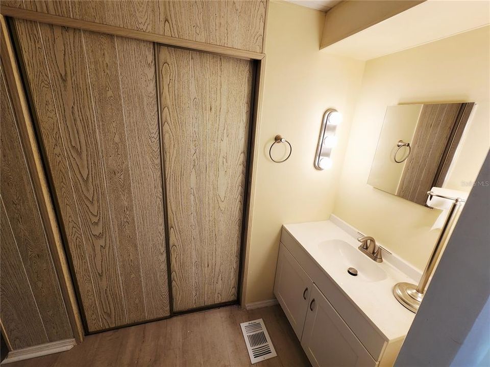 En Venta: $164,999 (2 camas, 2 baños, 960 Pies cuadrados)