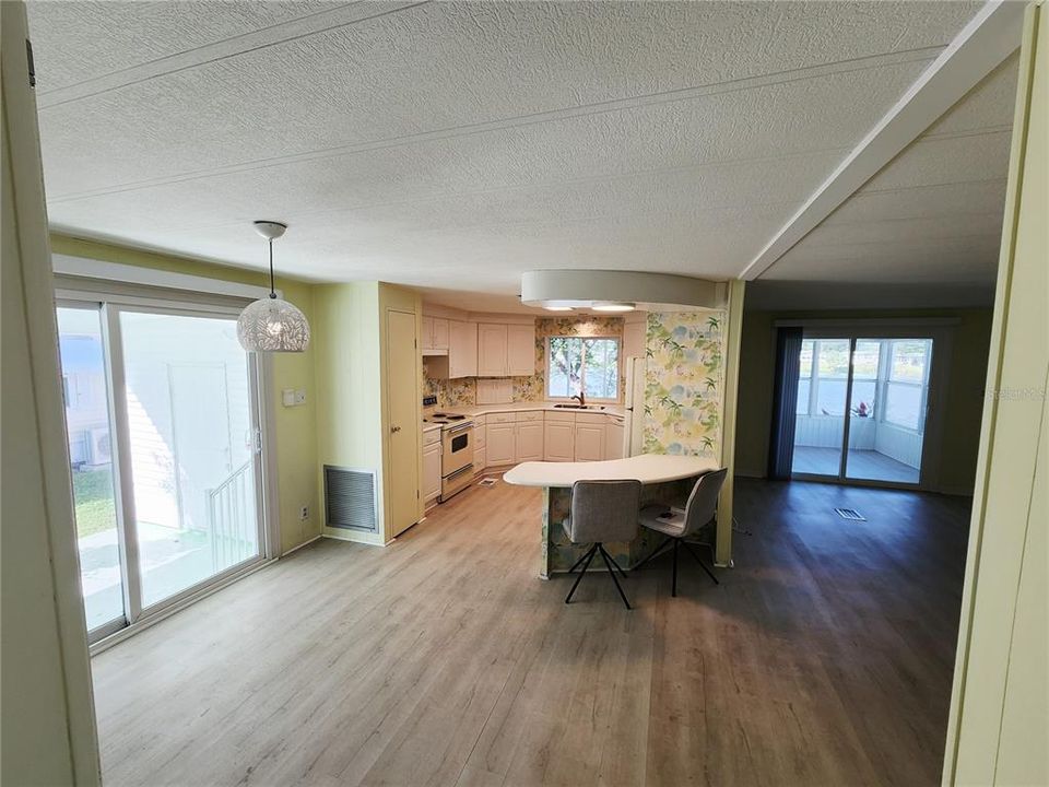 En Venta: $164,999 (2 camas, 2 baños, 960 Pies cuadrados)