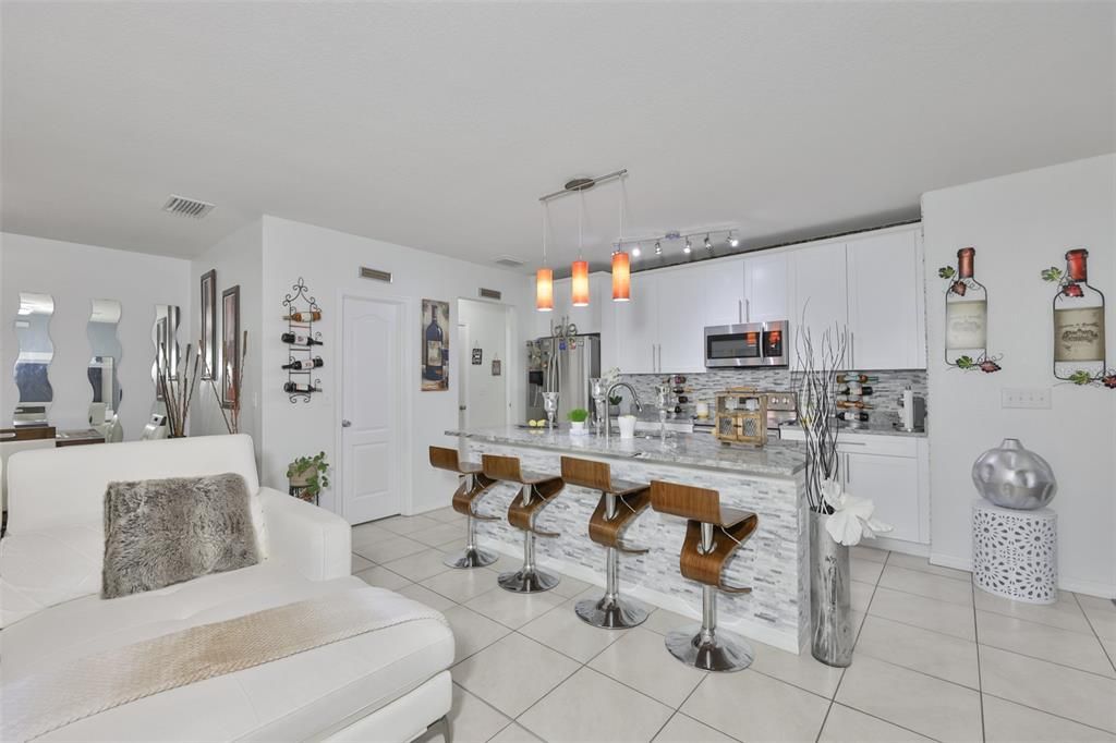 En Venta: $347,500 (3 camas, 2 baños, 1749 Pies cuadrados)