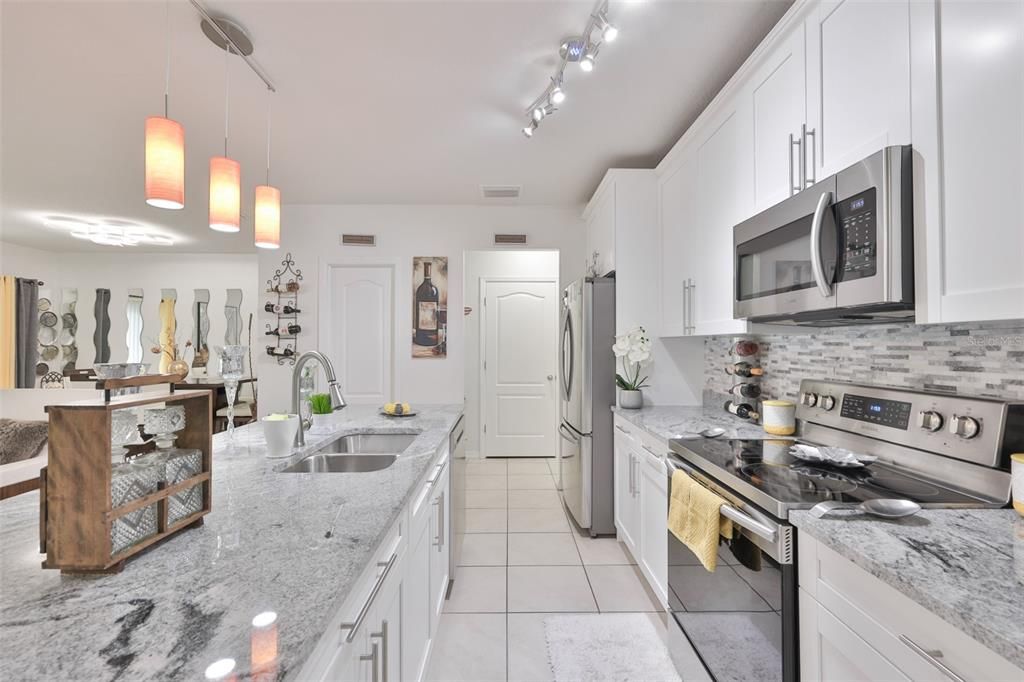 En Venta: $347,500 (3 camas, 2 baños, 1749 Pies cuadrados)
