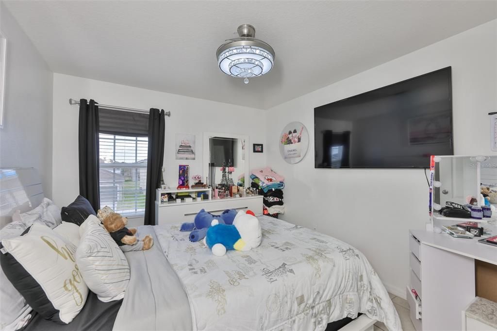 En Venta: $347,500 (3 camas, 2 baños, 1749 Pies cuadrados)