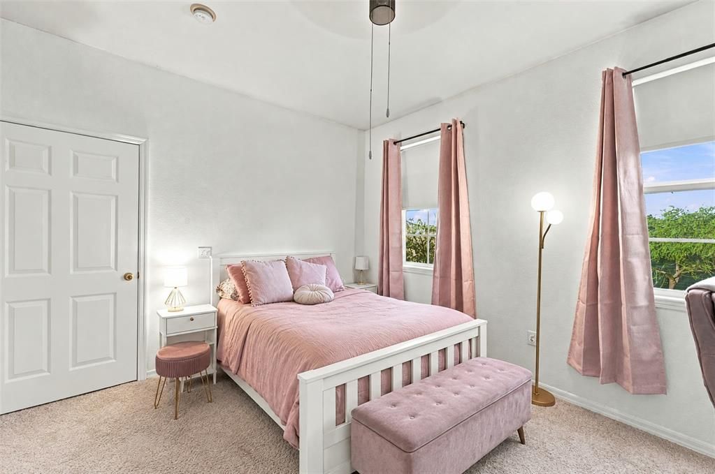 En Venta: $183,000 (2 camas, 2 baños, 1235 Pies cuadrados)