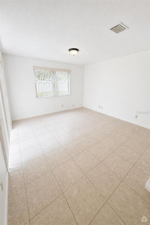 В аренду: $3,650 (4 спален, 2 ванн, 1790 Квадратных фут)
