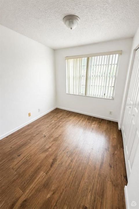 В аренду: $3,650 (4 спален, 2 ванн, 1790 Квадратных фут)