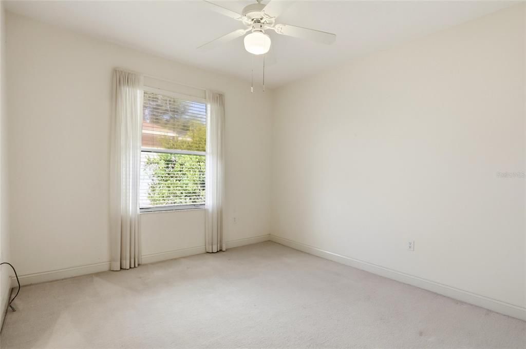 For Sale: $500,000 (4 beds, 3 baths, 2363 Square Feet)