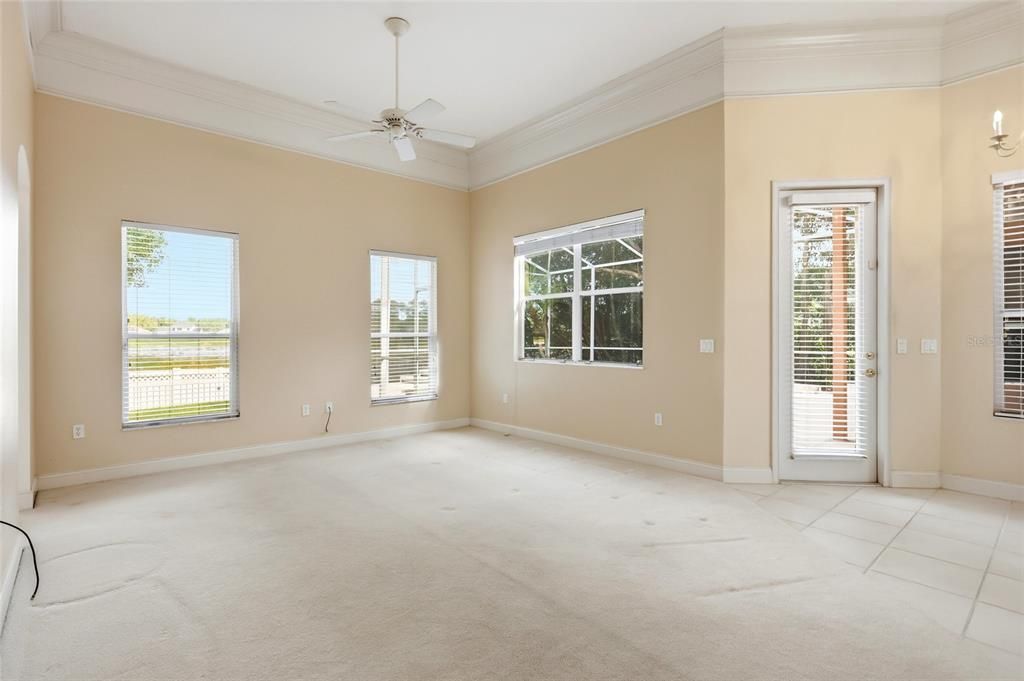 For Sale: $500,000 (4 beds, 3 baths, 2363 Square Feet)