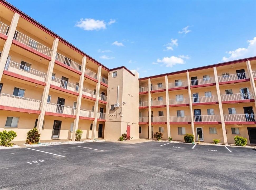 En Venta: $109,900 (2 camas, 2 baños, 1144 Pies cuadrados)
