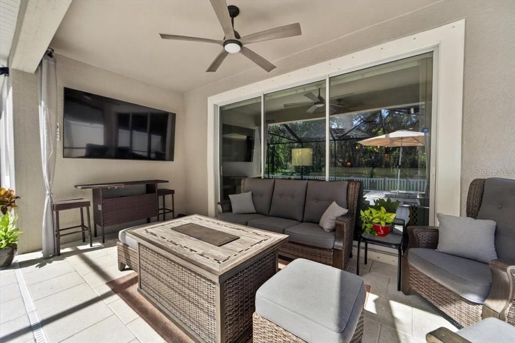 For Sale: $495,000 (3 beds, 2 baths, 2032 Square Feet)