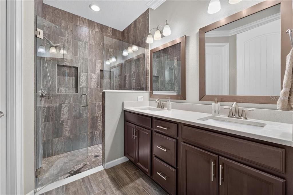 For Sale: $495,000 (3 beds, 2 baths, 2032 Square Feet)