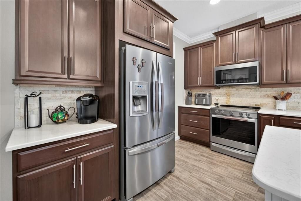 For Sale: $495,000 (3 beds, 2 baths, 2032 Square Feet)