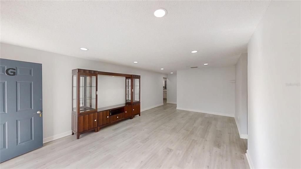 En Venta: $199,900 (2 camas, 2 baños, 1571 Pies cuadrados)