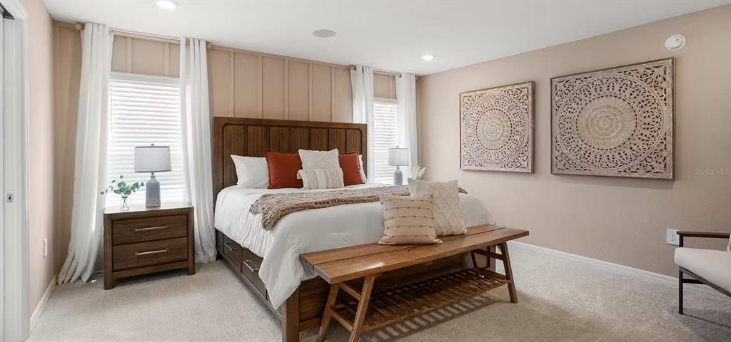 For Sale: $285,900 (4 beds, 2 baths, 1715 Square Feet)