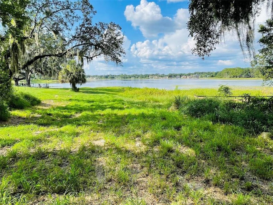 En Venta: $250,000 (0.92 acres)