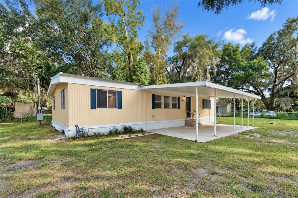 For Sale: $145,900 (3 beds, 2 baths, 1104 Square Feet)