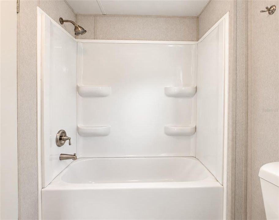 For Sale: $145,900 (3 beds, 2 baths, 1104 Square Feet)