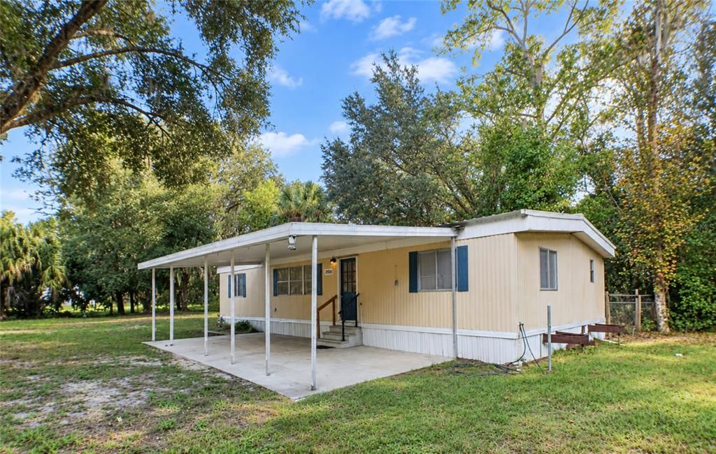For Sale: $145,900 (3 beds, 2 baths, 1104 Square Feet)