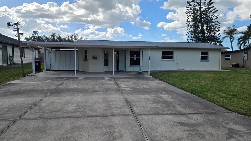 En Venta: $450,000 (5 camas, 3 baños, 1888 Pies cuadrados)