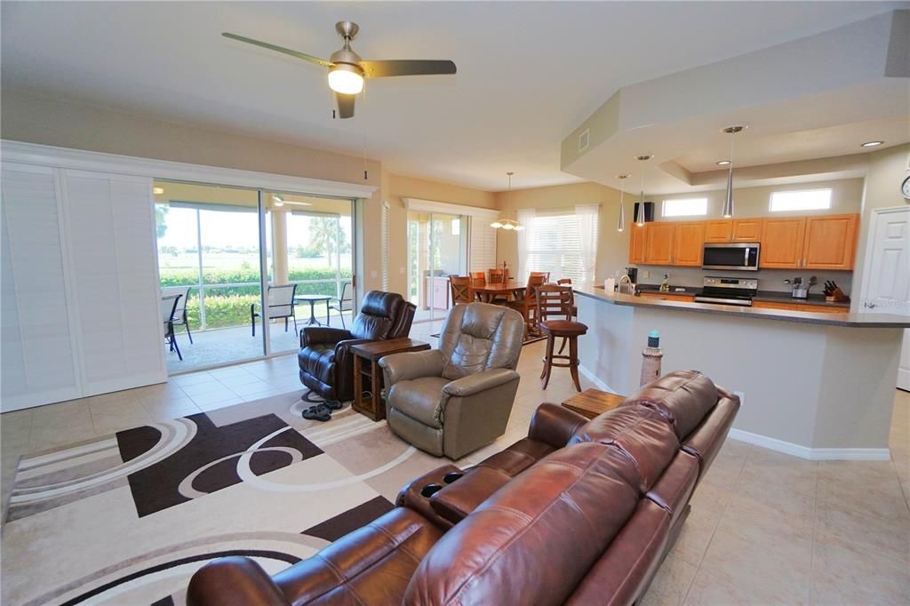 For Sale: $299,900 (3 beds, 2 baths, 1883 Square Feet)