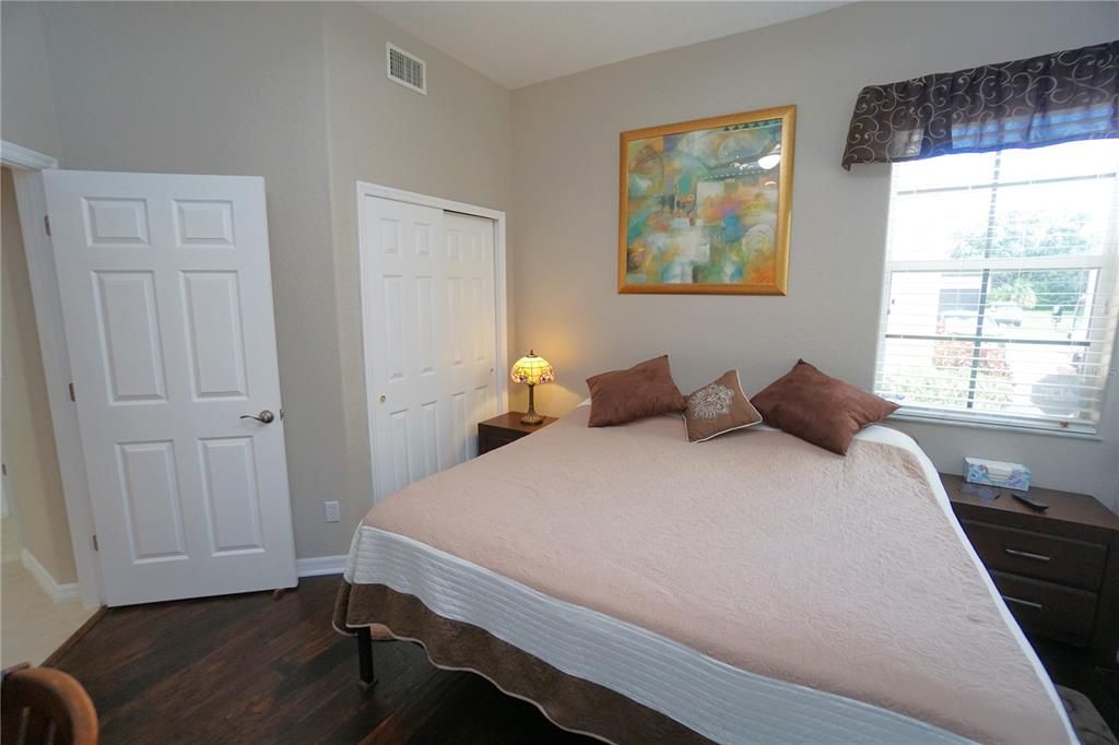 For Sale: $299,900 (3 beds, 2 baths, 1883 Square Feet)