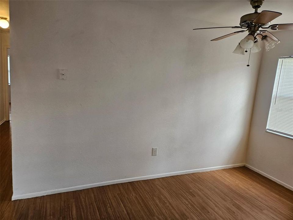 For Sale: $420,000 (6 beds, 0 baths, 2220 Square Feet)