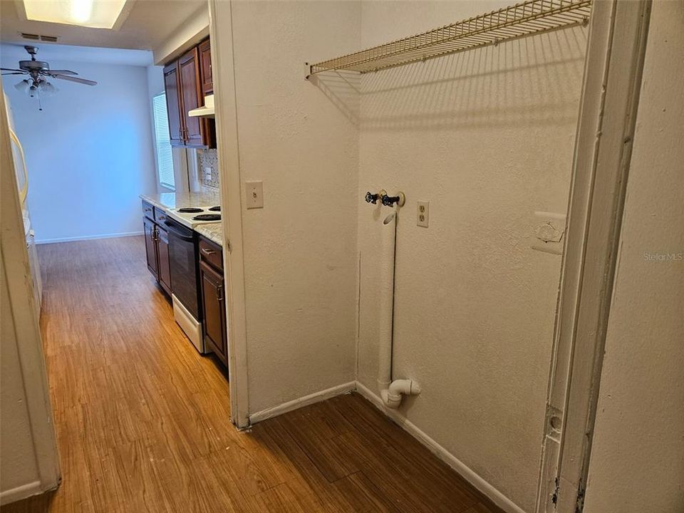 For Sale: $420,000 (6 beds, 0 baths, 2220 Square Feet)