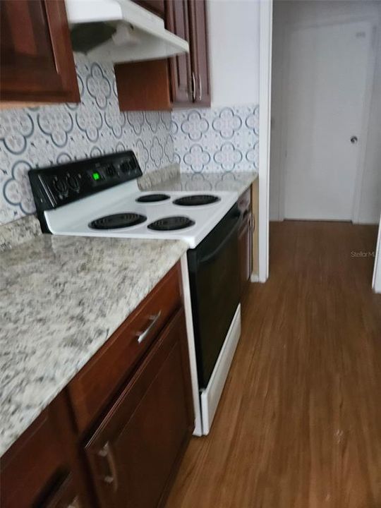For Sale: $420,000 (6 beds, 0 baths, 2220 Square Feet)