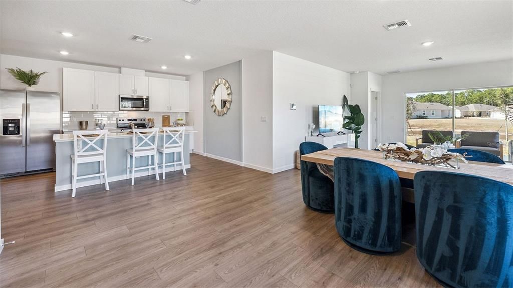 For Sale: $294,990 (3 beds, 2 baths, 1564 Square Feet)
