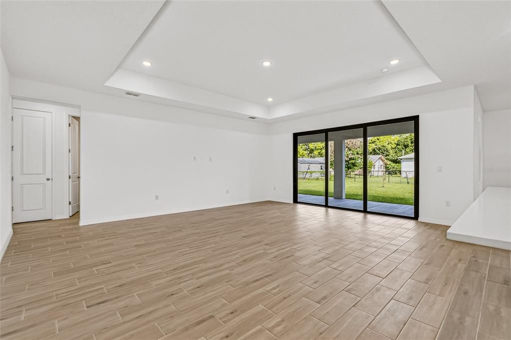 На продажу: $394,990 (3 спален, 2 ванн, 1974 Квадратных фут)