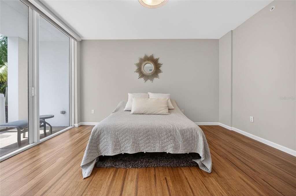 В аренду: $13,450 (3 спален, 3 ванн, 2100 Квадратных фут)