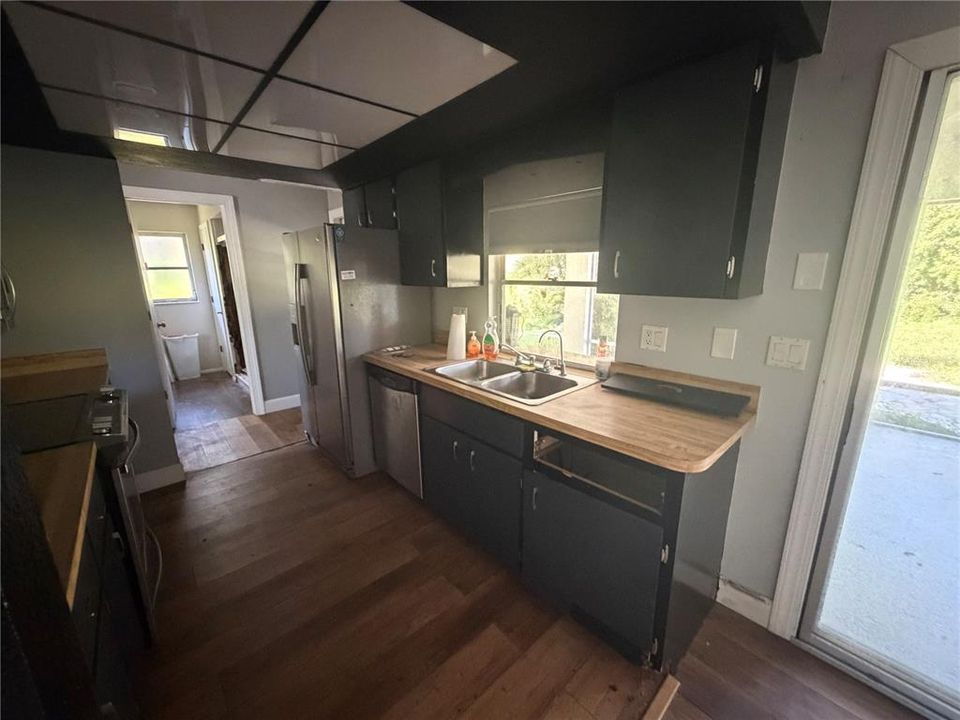 На продажу: $180,000 (2 спален, 2 ванн, 1146 Квадратных фут)