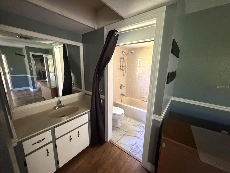 На продажу: $180,000 (2 спален, 2 ванн, 1146 Квадратных фут)
