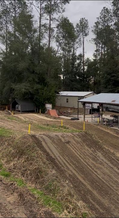 En Venta: $650,000 (5.00 acres)