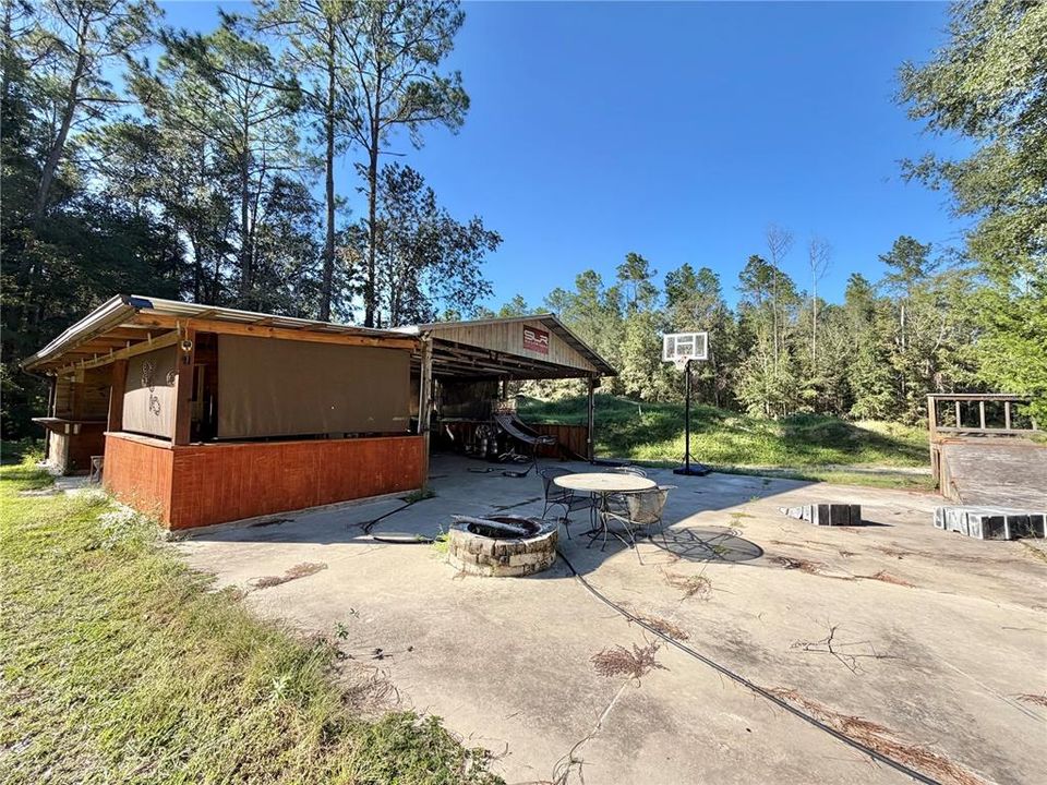 En Venta: $650,000 (5.00 acres)