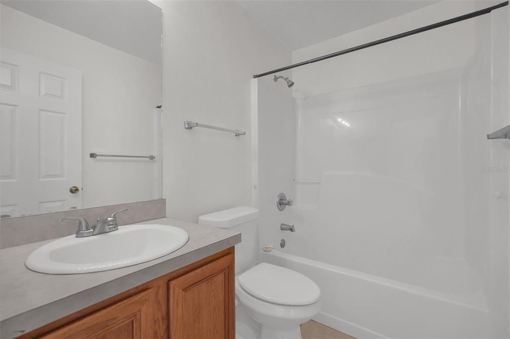 En Venta: $284,900 (3 camas, 2 baños, 1250 Pies cuadrados)
