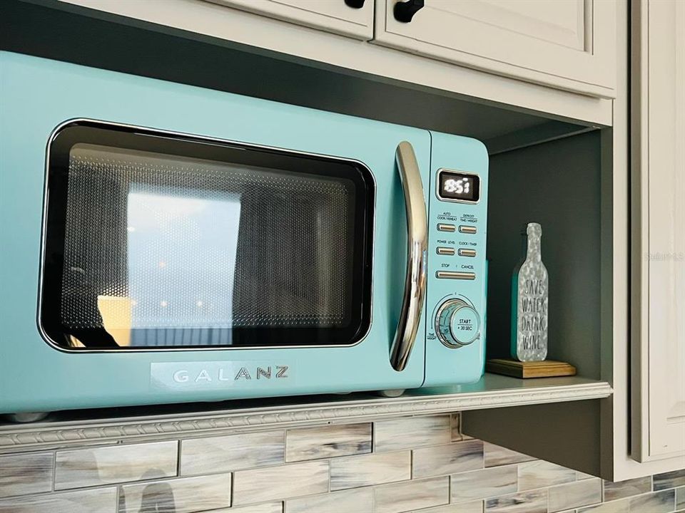 На продажу: $125,900 (1 спален, 1 ванн, 430 Квадратных фут)