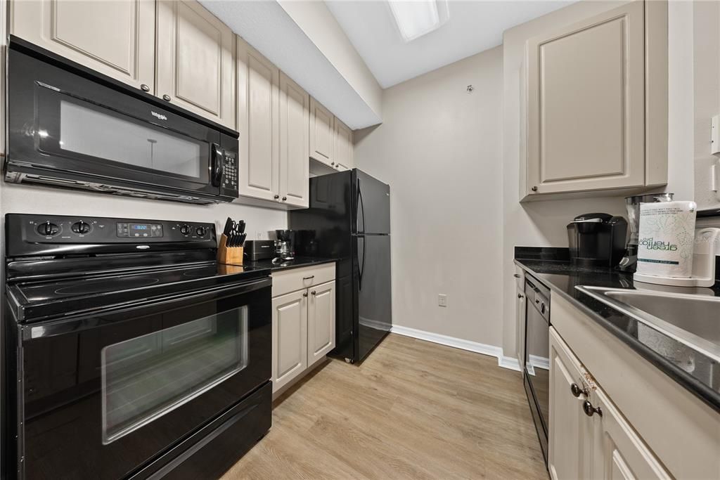 En Venta: $175,000 (1 camas, 1 baños, 671 Pies cuadrados)