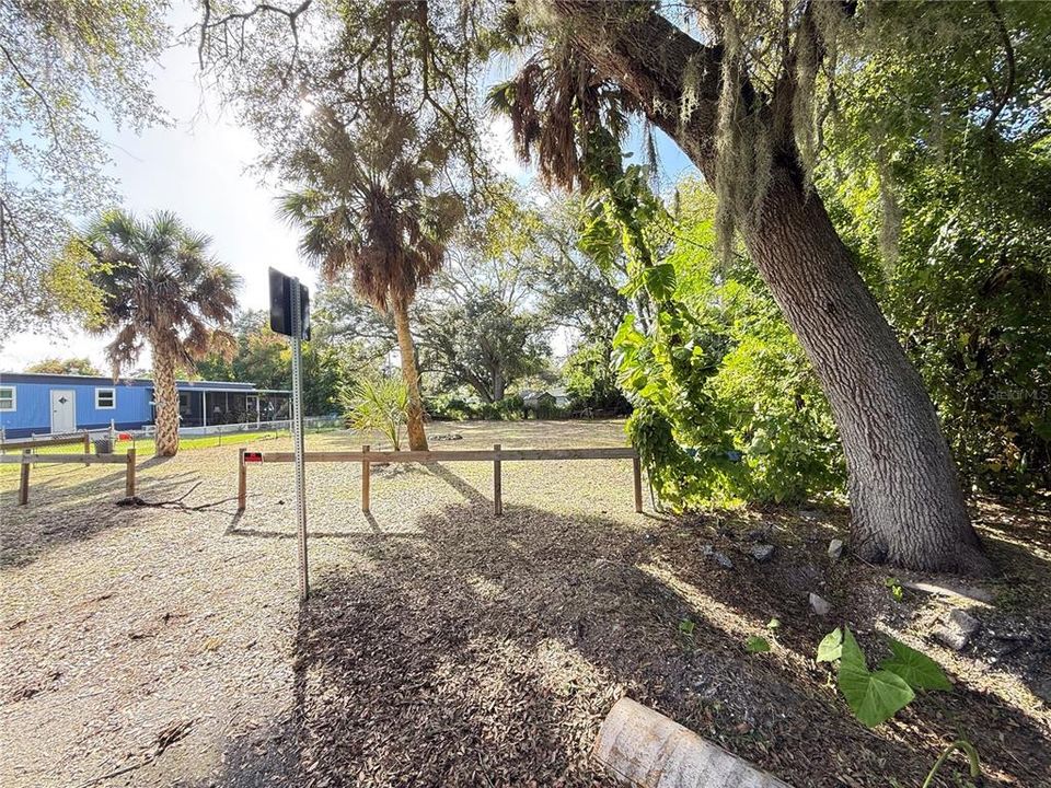 待售: $79,900 (0.14 acres)