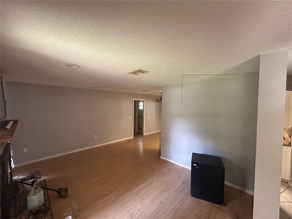 На продажу: $195,000 (2 спален, 2 ванн, 1218 Квадратных фут)