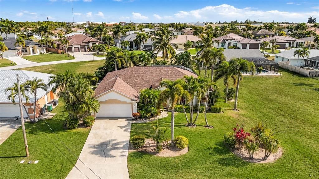 For Sale: $419,900 (4 beds, 2 baths, 2237 Square Feet)