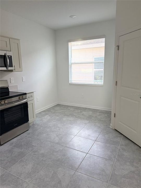 En Venta: $350,000 (4 camas, 3 baños, 2150 Pies cuadrados)