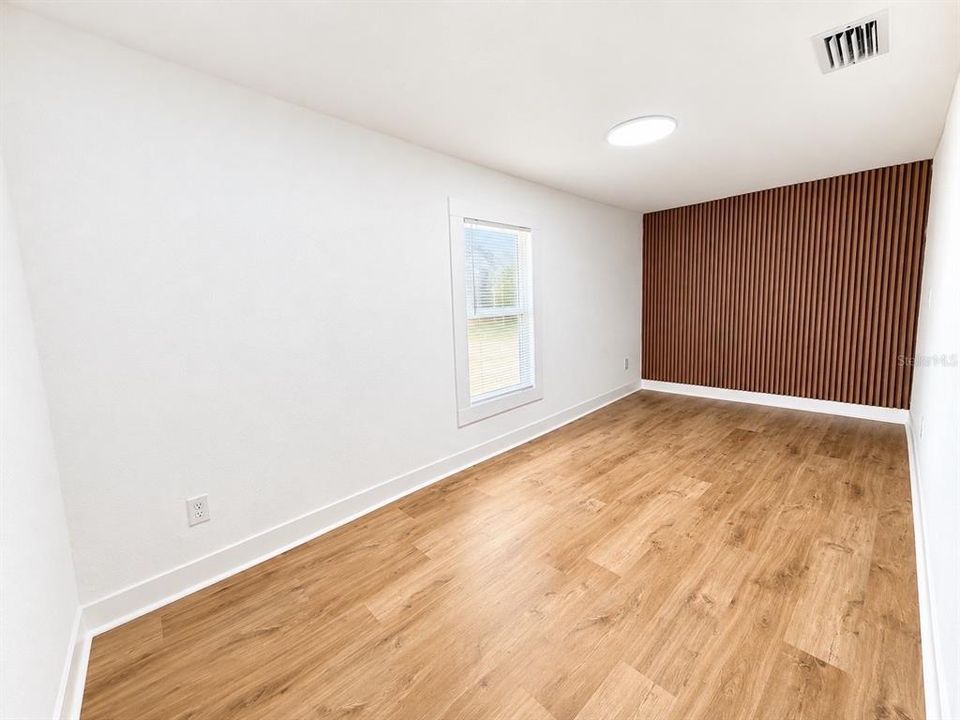 For Sale: $325,000 (3 beds, 2 baths, 1534 Square Feet)