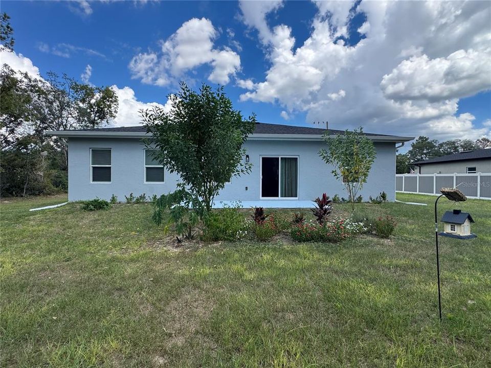 En Venta: $310,000 (4 camas, 2 baños, 1850 Pies cuadrados)