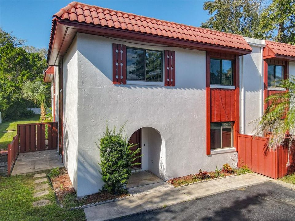 На продажу: $192,500 (3 спален, 2 ванн, 1442 Квадратных фут)