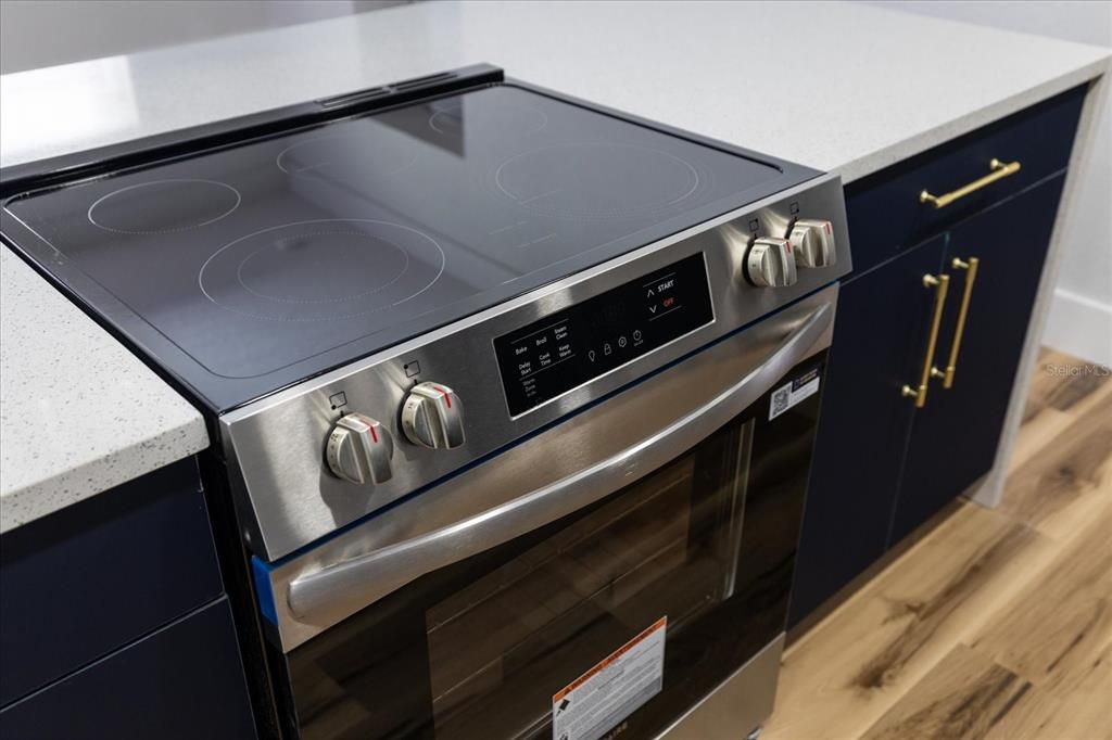 待售: $339,999 (3 贝兹, 2 浴室, 1136 平方英尺)