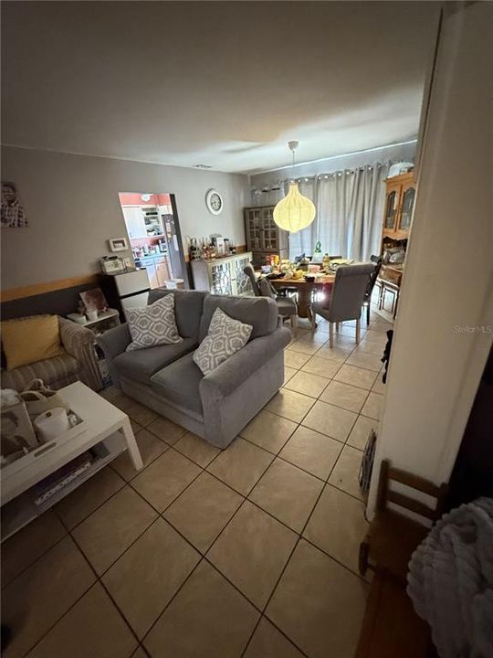 En Venta: $190,000 (3 camas, 2 baños, 1630 Pies cuadrados)