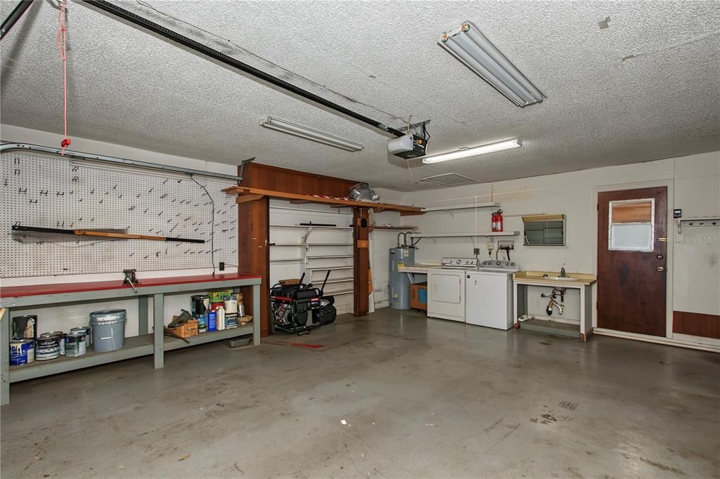 En Venta: $215,000 (2 camas, 2 baños, 1529 Pies cuadrados)